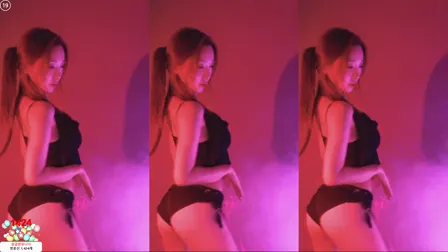 Afreecatv유니나(BJ尤尼娜)2025年3月28日Sexy Dance213005